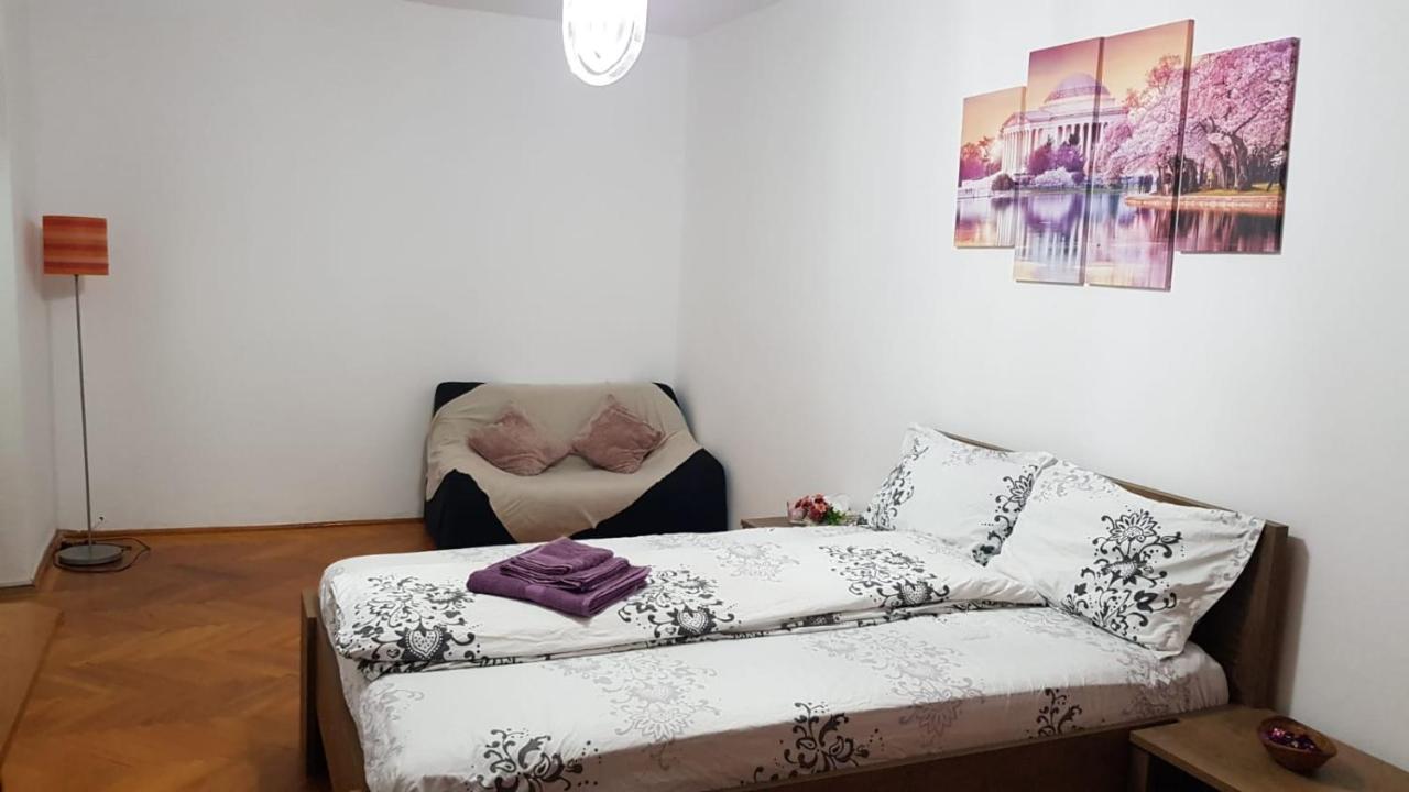 Central Residence Плоешти Экстерьер фото